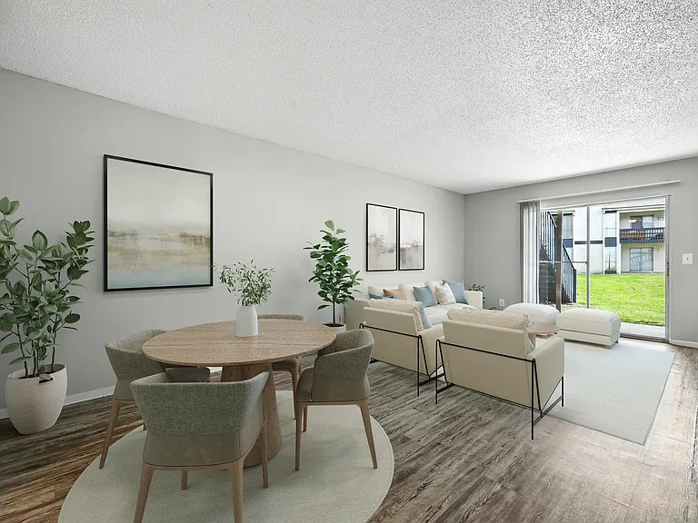 The Square at 59 Caroline — Photo 3