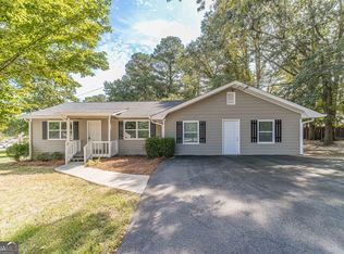 716 Davis Rd, Lawrenceville, GA 30046