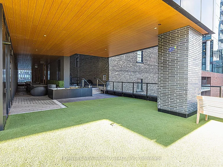 8 Wellesley St W #5303 — Photo 36