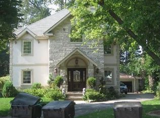 5831 W Greenleaf Ave, Chicago, IL