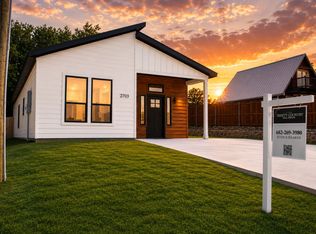 2703 Brazos River Dr, Granbury, TX 76048