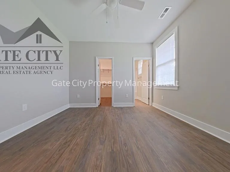 138 Dover Rd — Photo 10