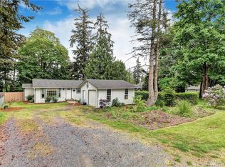 1463 Ridge Dr, Camano Island, WA 98282