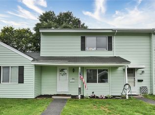 103 Windsorshire Dr, Rochester, NY 14624