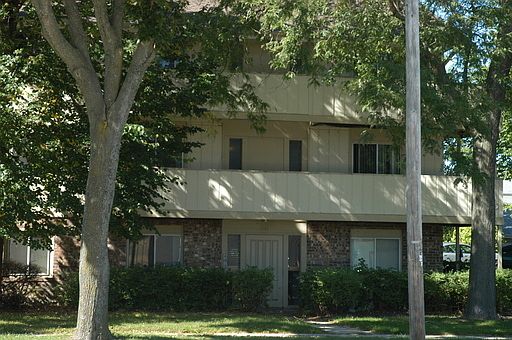 3rd image of 3530-3545 E Tesch Ave #7