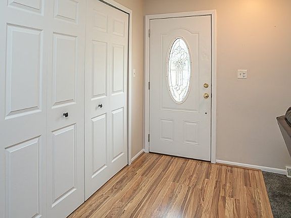 3rd image of 20157 Jefferson Ct