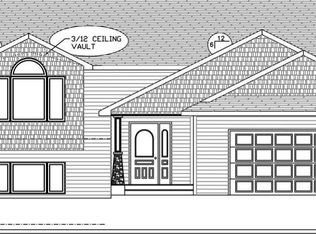 4253 Crystal Dr, Grand Forks, ND 58201