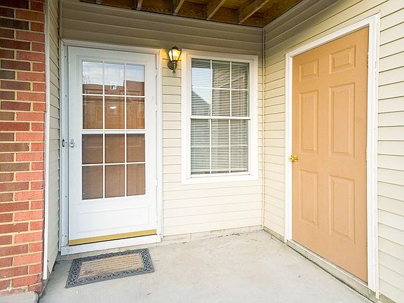 2nd image of 204 Quarter Trl APT F