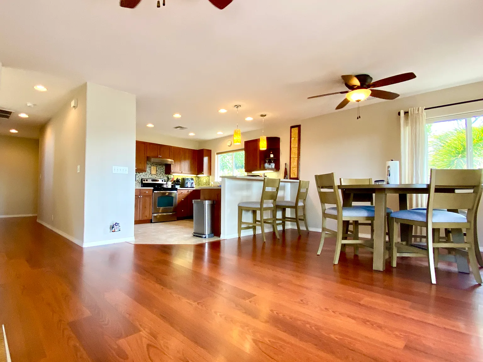 4 bed, 1680 sqft, $5,000 — Photo 2