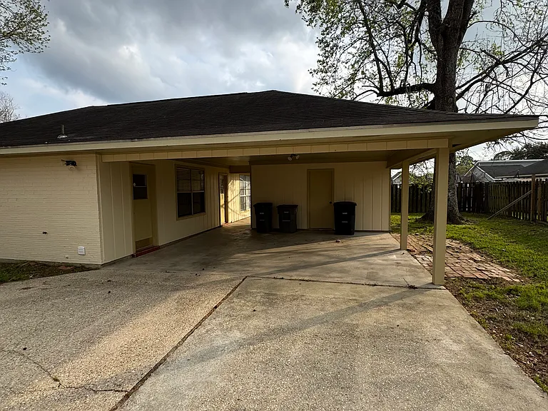 1413 Briarhurst Dr — Photo 51