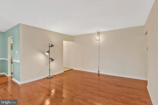 3846 Lyndhurst Dr #302 — Photo 3