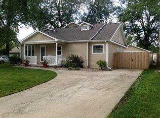 119 15th Ave E, Oskaloosa, IA 52577