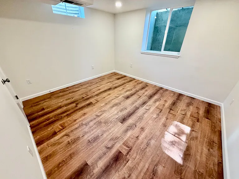 1712 SE 104th Ave — Photo 43