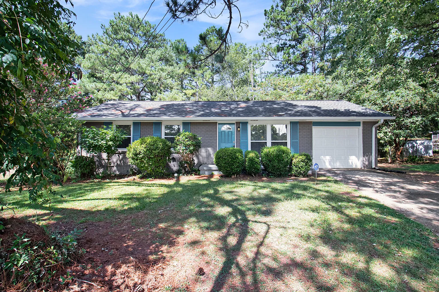 7395 Tipton Ct photo 1