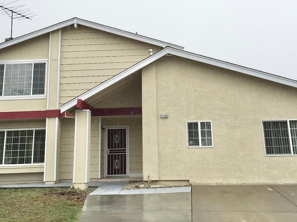1st image of 34480 Egerton Pl