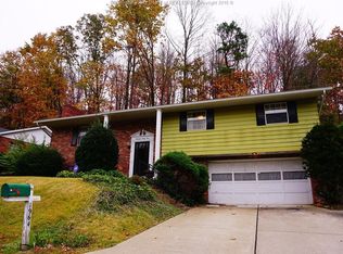 1964 Parkwood Rd, Charleston, WV 25314