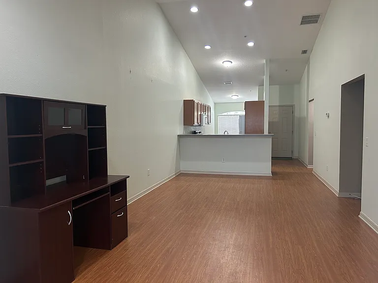 10411 SW 85th Ct — Photo 15