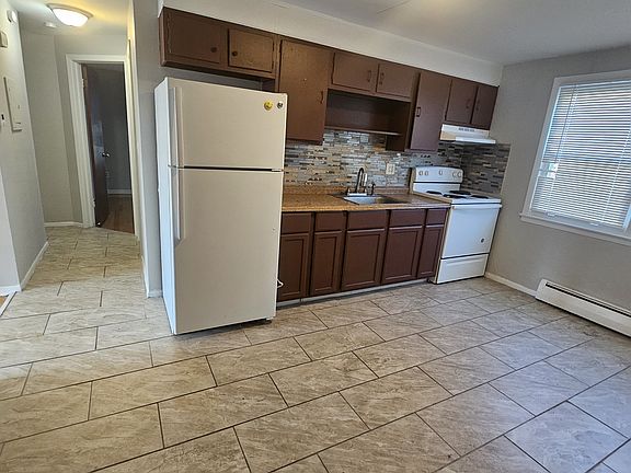 5th image of 960 1st Ave #1B