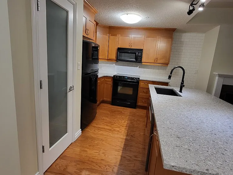 9020 Jasper Ave NW #606 — Photo 6