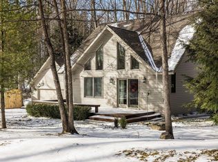 4808 S Green Ct, Cedar, MI 49621