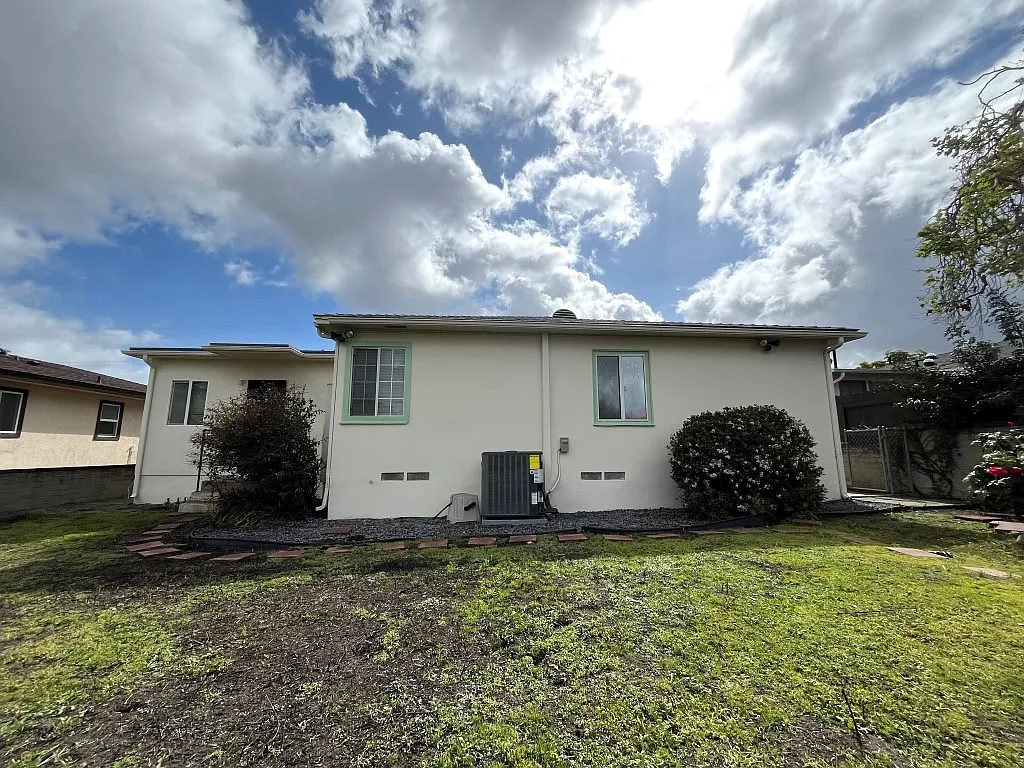 3 bed, 1514 sqft, $4,100 — Photo 4