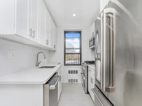 3101 Ocean Parkway image 12 of 39