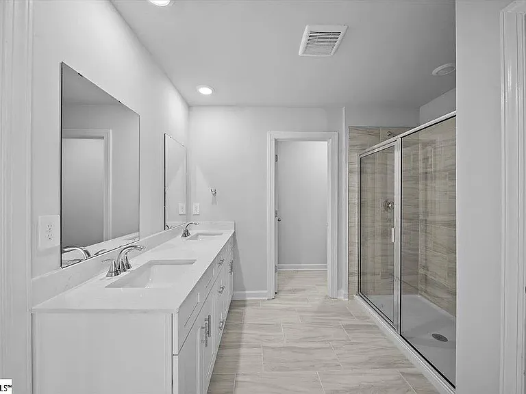 421 Creeping Jenny Dr — Photo 17