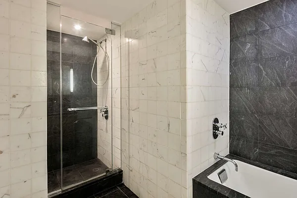 Rented by Compass | media 9