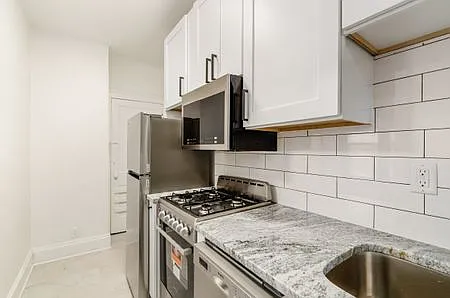 295 S 17th St — Photo 12
