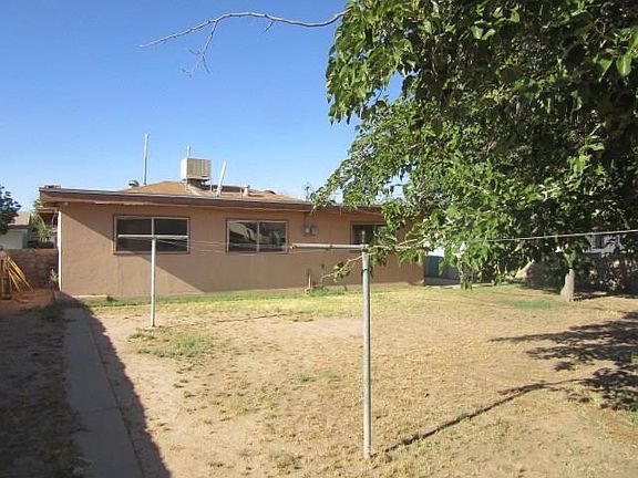 4th image of 8132 La Paloma Cir