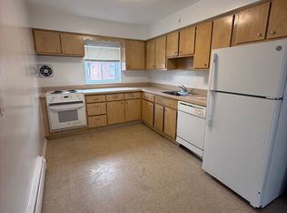 888 N 7th St #3C, Newark, NJ 07107