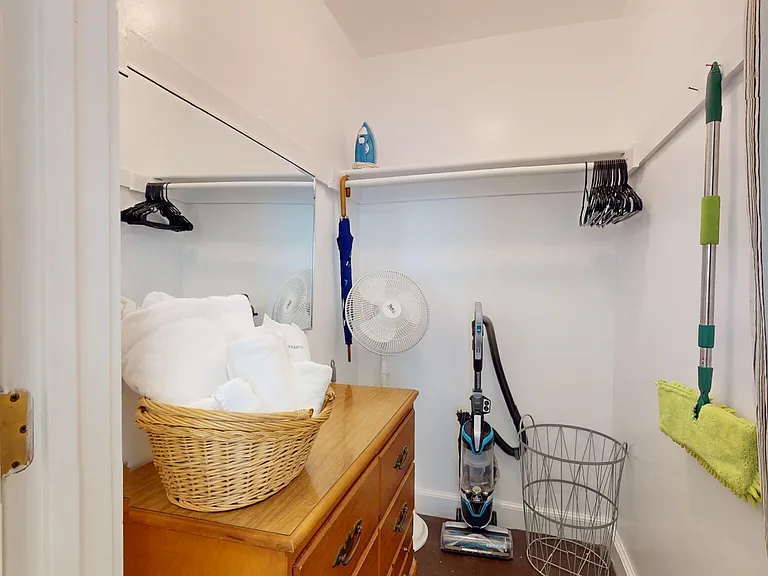 22 Hews St #2 — Photo 11