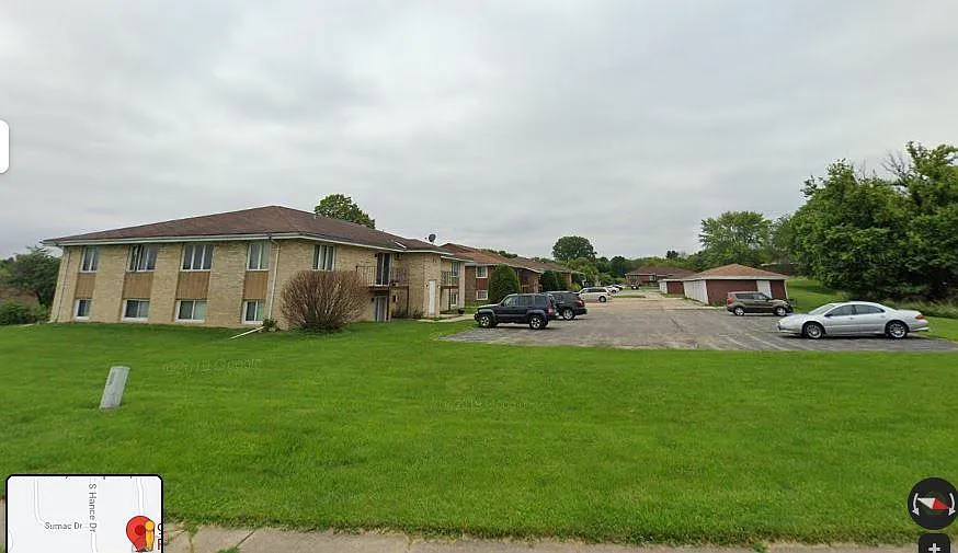 Building Photo - 900 W Meadows Dr #3