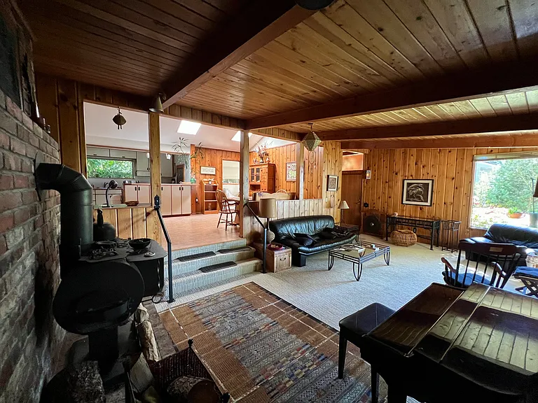 9629 Wharf St — Photo 5