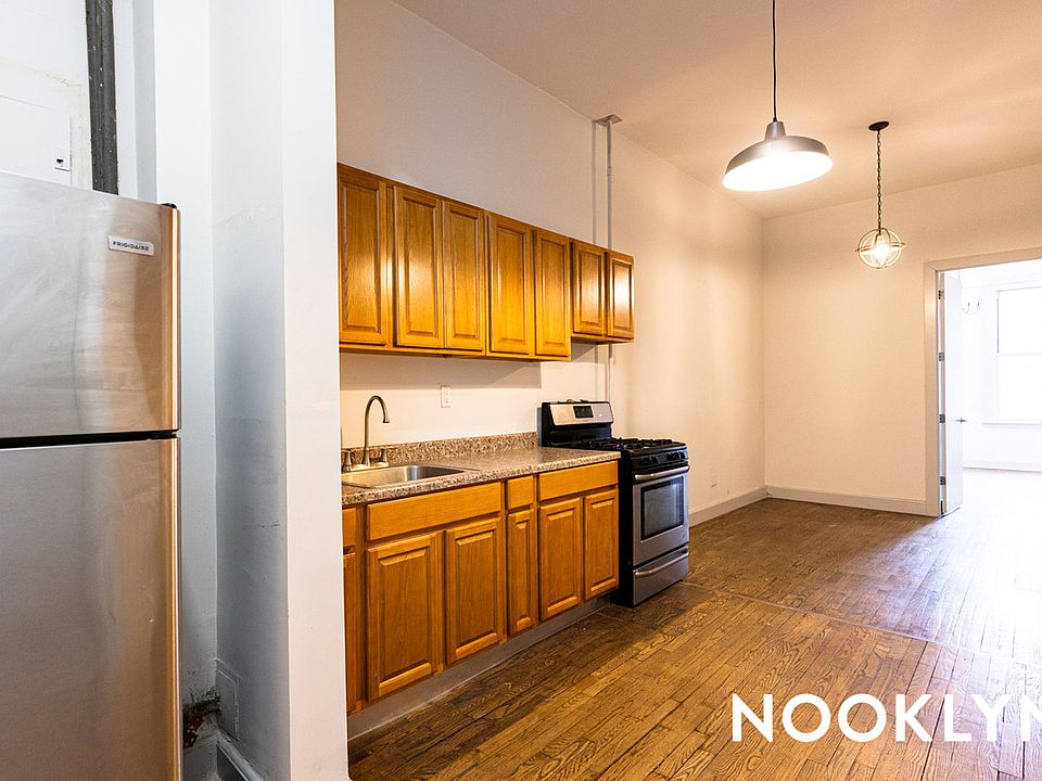 1st image of 350 Melrose St #1D