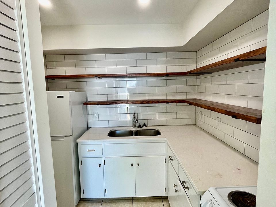 2nd image of 2165 17th Ave #2175