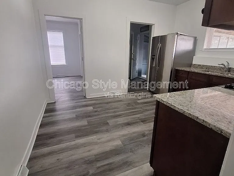 320 W 16th St #1 — Photo 9