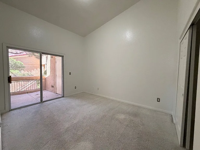 900 Heavenly Hills Ct #204 — Photo 22
