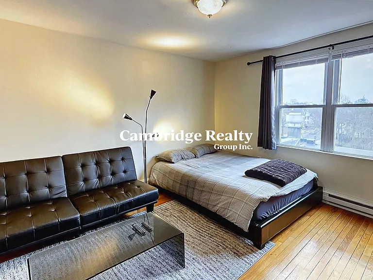 402 Highland Ave #2T — Photo 3
