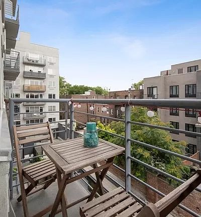 3rd image of 100 Maspeth Ave APT 4J
