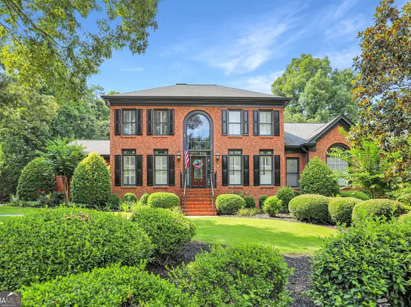 1700 Winding Creek Cir, Snellville, GA 30078