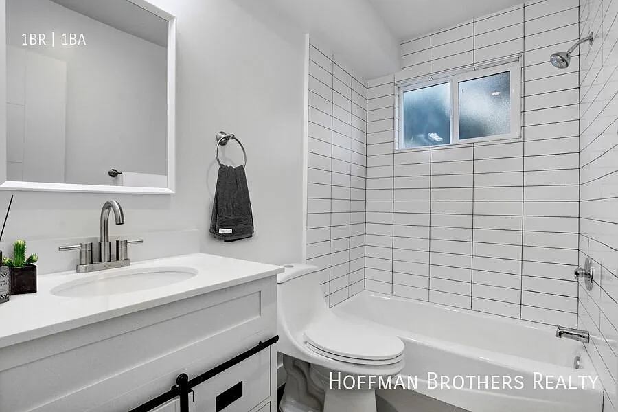 161 S Burlington Ave Los Angeles, CA 90057 — Photo 3