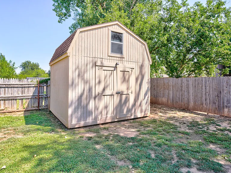8916 Kenny Cir — Photo 21