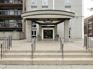 1738 Chicago Ave APT 205, Evanston, IL