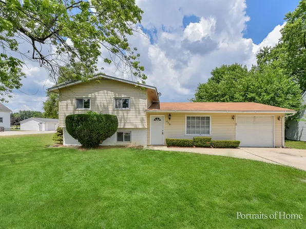 450 E Briarcliff Rd, Bolingbrook, IL 60440