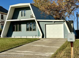 555 1st Ave SW, Beach, ND 58621