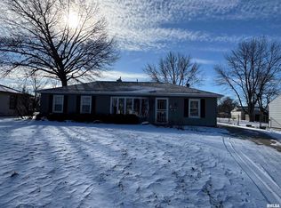 2214 W Overbrook Dr, Peoria, IL 61604