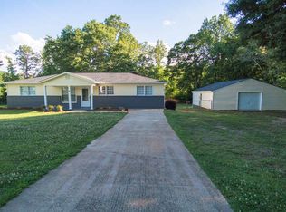 1090 Park Rd, Inman, SC 29349