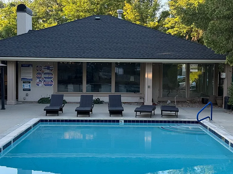E Springcrest Ct — Photo 1
