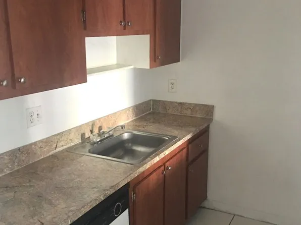 14301 SW 88th St APT B112, Miami, FL 33186